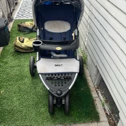 Safety 1st Stroller Great Shape Folds Up Compact