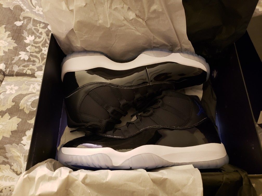 Jordan 11 Space Jam 2016