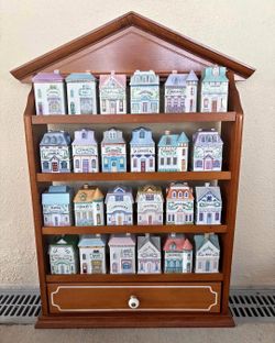 ORIGINAL VINTAGE 1989 LENOX SPICE VILLAGE W/RACK {shipping available}