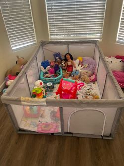 Giant Playpen with mat