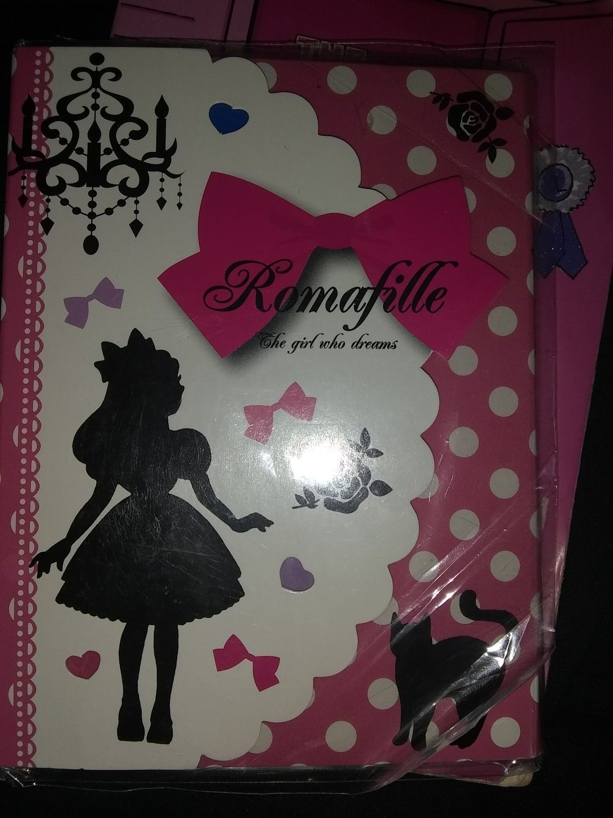 Stationary Romafille