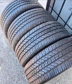 255 65 17 Goodyear tires Con 80% de Vida Las 4