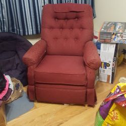Recliner Very Good Condition