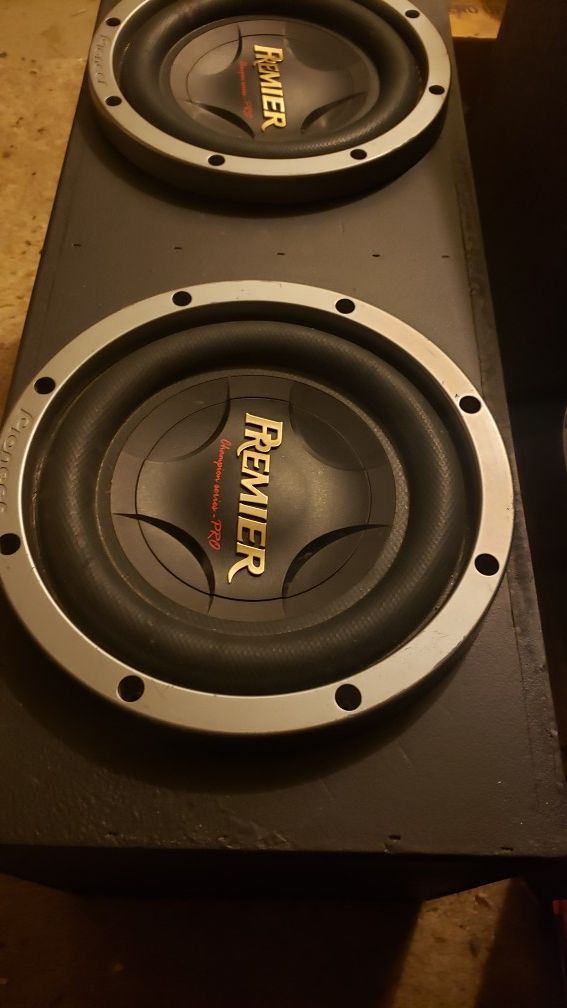 2000 watt rms Pioneer Premier 12
