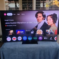 65 Inch Samsung Curved Smart TV With Remote 