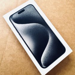 iPhone 15 Pro Max Black Titanium 256GB Like New 2 Cables And Charger Box Manuals Sticker