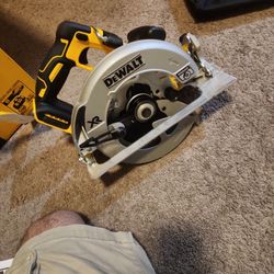 Dewalt Circular Saw 