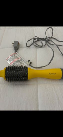 Drybar brush