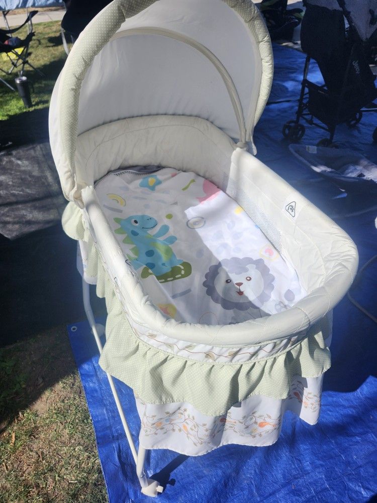 Bassinet 