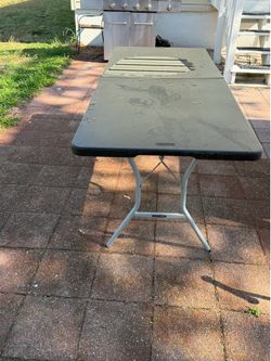 Folding table 2