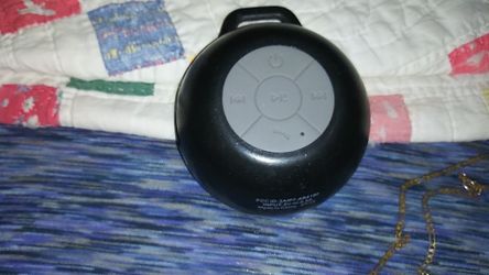 Art +Sound Bluetooth speaker