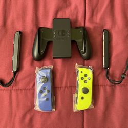 Brand New Joycons For Nintendo Switch + Grip And Straps