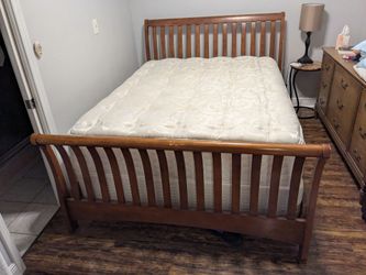 Serta Pillow-top Queen Mattress / Boxspring w/ Mission-style head- and footboard