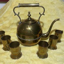 MOROCCAN VINTAGE ANTIQUE BRASS TEAPOT/KETTLE and VINTAGE HAMMERED SMALL COPPER MUGS (set of 6)