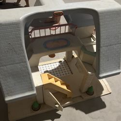 Used Vintage Fisher price Doll House