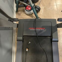 Pro Form crosswalk 390 Treadmill