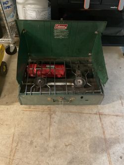 Vintage working Coleman camp stove