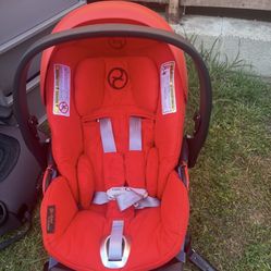 CIBEX PLANITUM CARSEAT