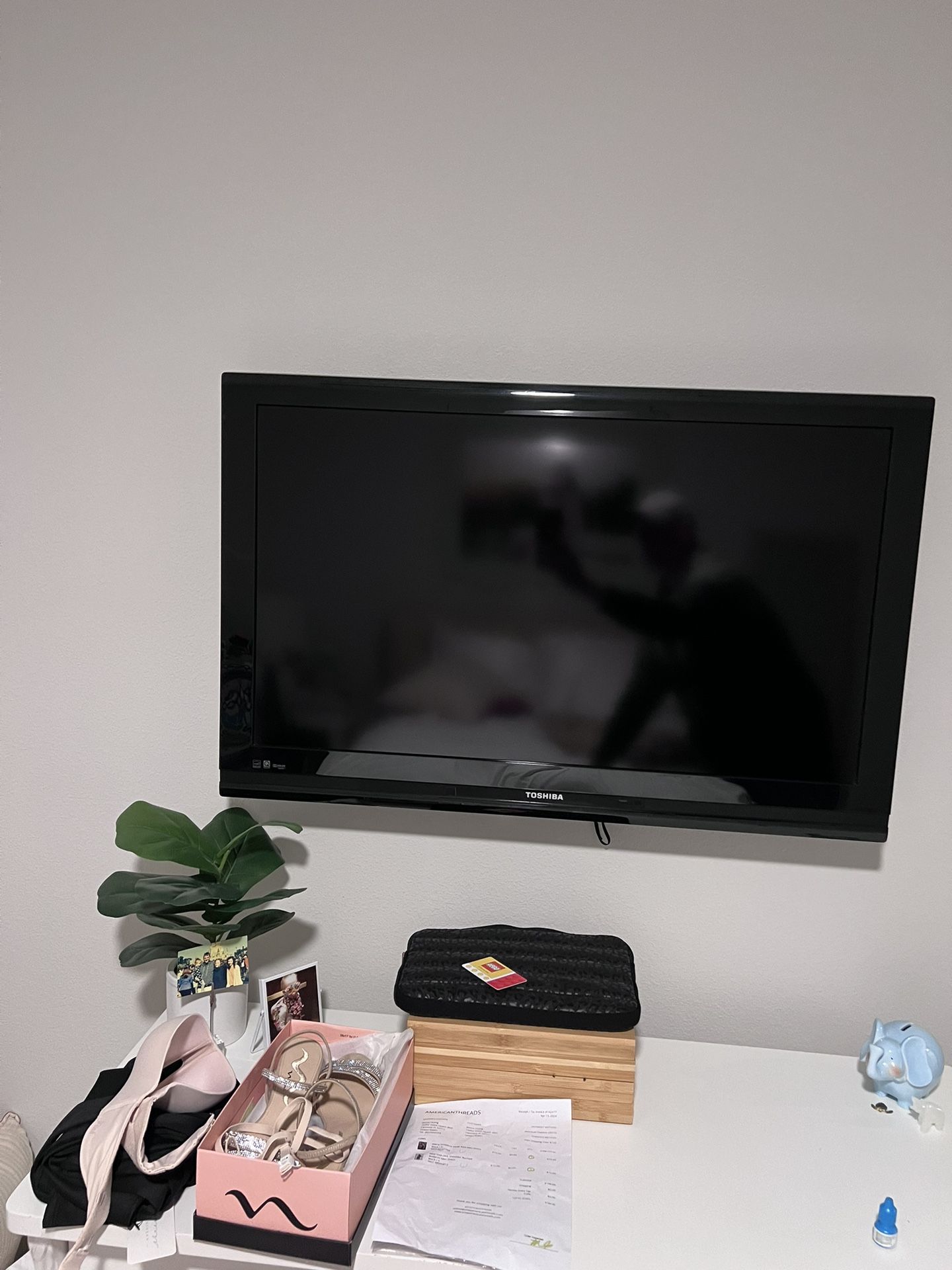 40” Toshiba TV 