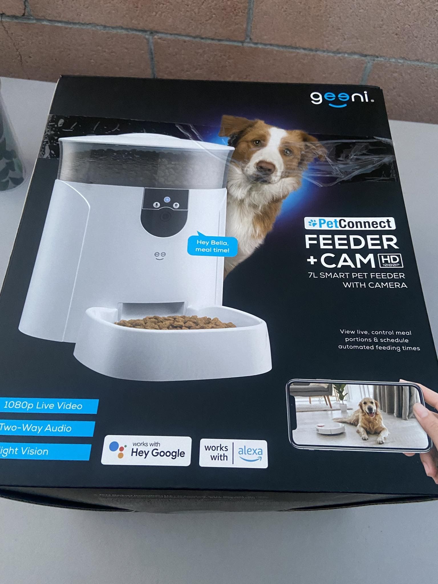 Geeni Pet Connect Feeder with Camera, Liter Automatic Pet Dog