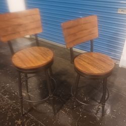 BAR STOOLS 