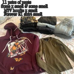 $20 women’s clothes xs & small