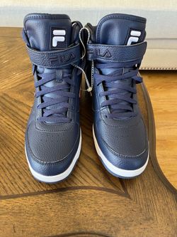 FILA men’s high top sneaker