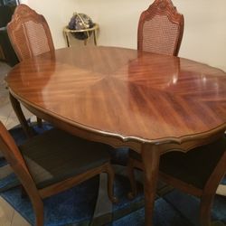 DINING ROOM TABLE SET