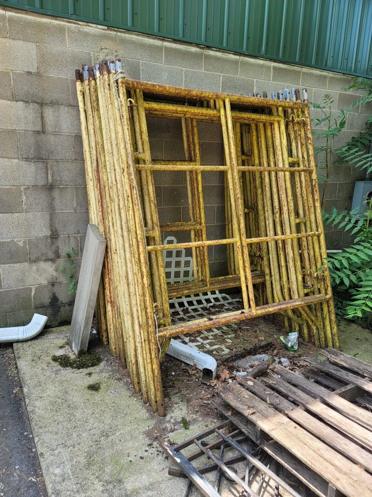 Scaffold. 20 Scaffold