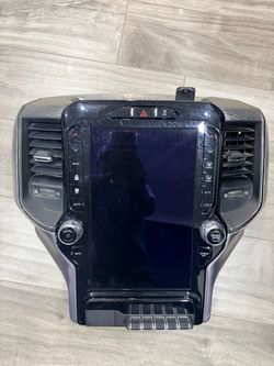 Ram 1500, 2500, 3500 Uconnect Navigation Radio Display Screen