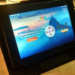 Amazon 7" tablet with case - Fire HD