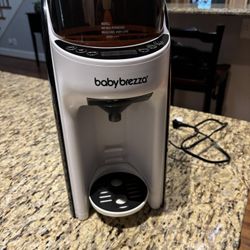 Baby Brezza Formula Pro