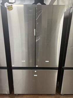 Samsung Bespoke Refrigerator Large 30 cu ft Beverage Center $2000 OFF!