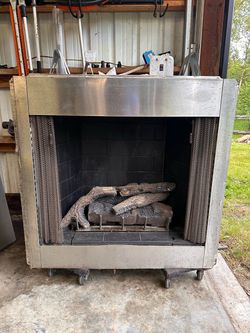 Outdoor gas fireplace