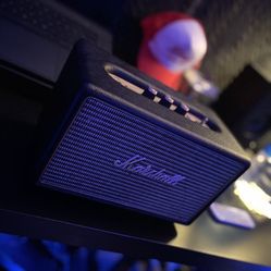 Marshall Speaker