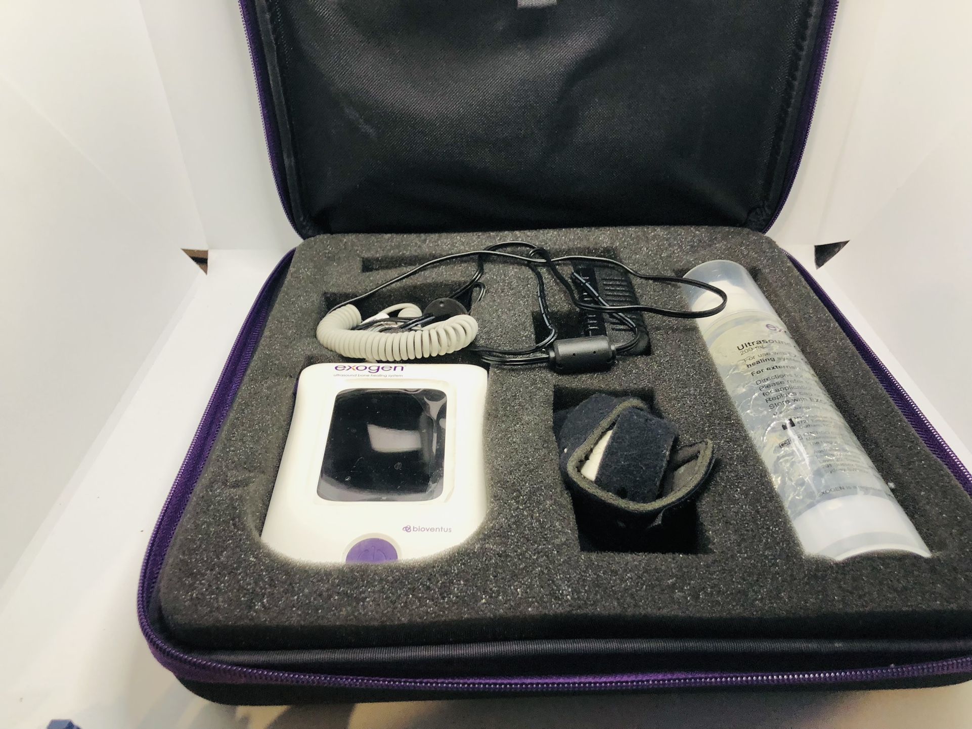 Exogens Ultrasound Bone Healing System Comes with Everything pictured