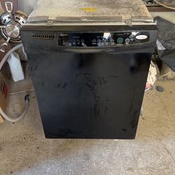 Dishwasher Whirlpool 24”