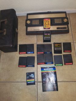 Mattel Intellevision Model 2609 W/13 Games & Sleeves