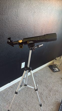 National Geographic Refractor Telescope with Tripod