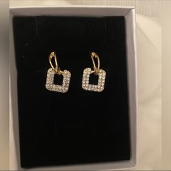 Gold Diamond Studded Earrings 