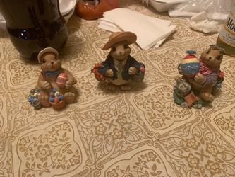 3 pack of collectibles bunnies