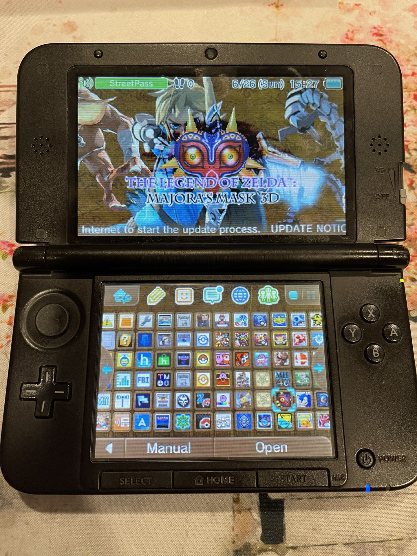 Nintendo 3ds XL Pokémon XY edition Region Free Preloaded With Games