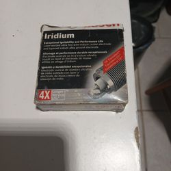 4 - Iridium Spark Plugs by Bosch