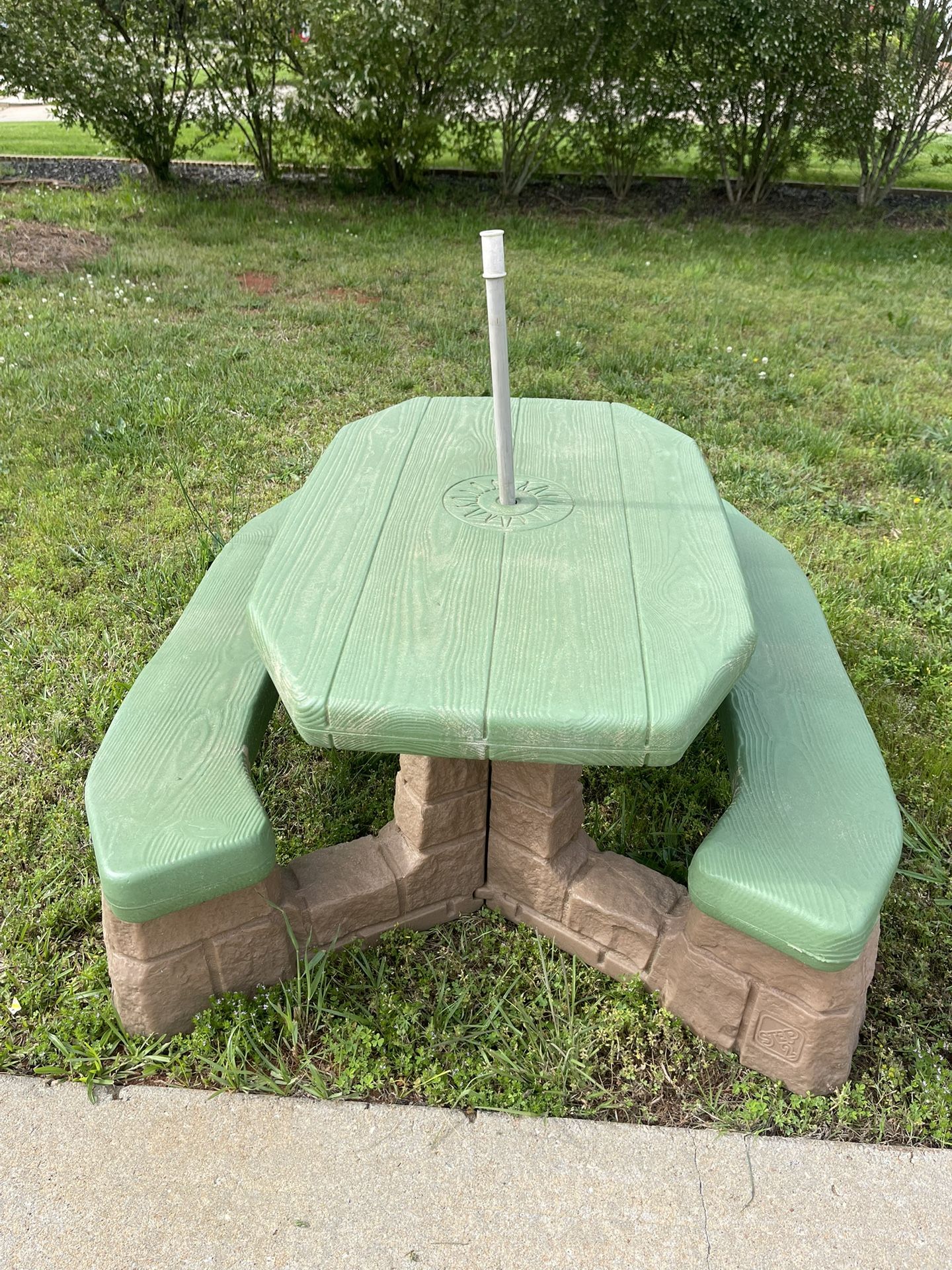 Step 2 Kids Picnic Table