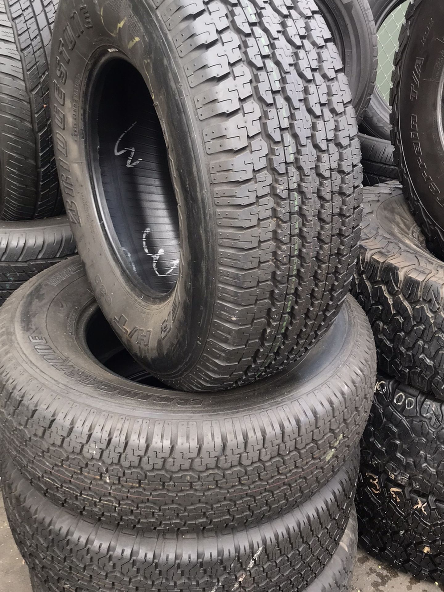 275/70/16 Bridgestone Dueler