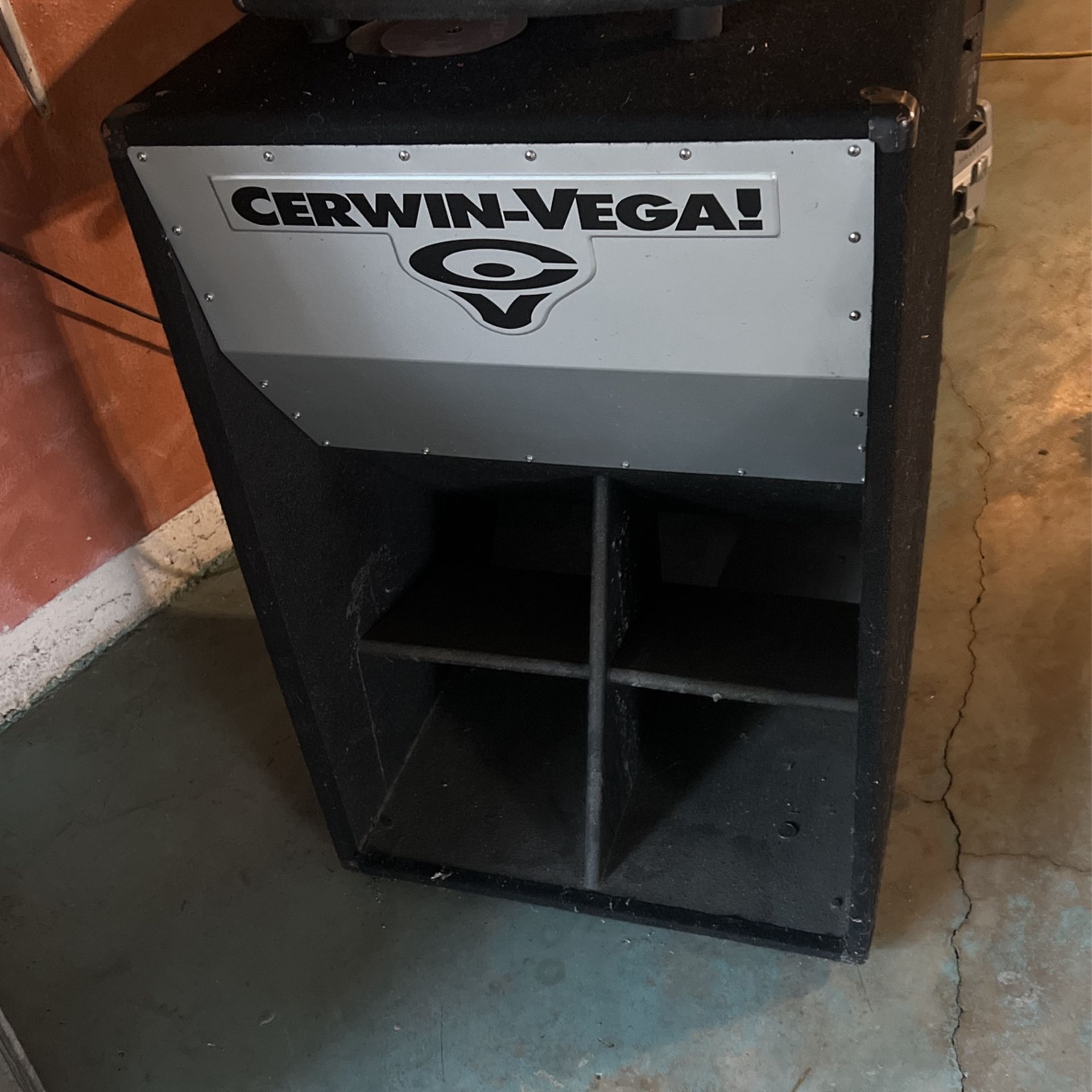 Cerwin-Vega Base Bottoms JE 36-b