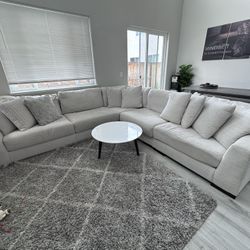 MUST GO! Beautiful And Comfy Ashley Furniture 5 Piece Sectional!