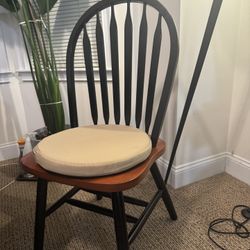 4 Dinning Chairs