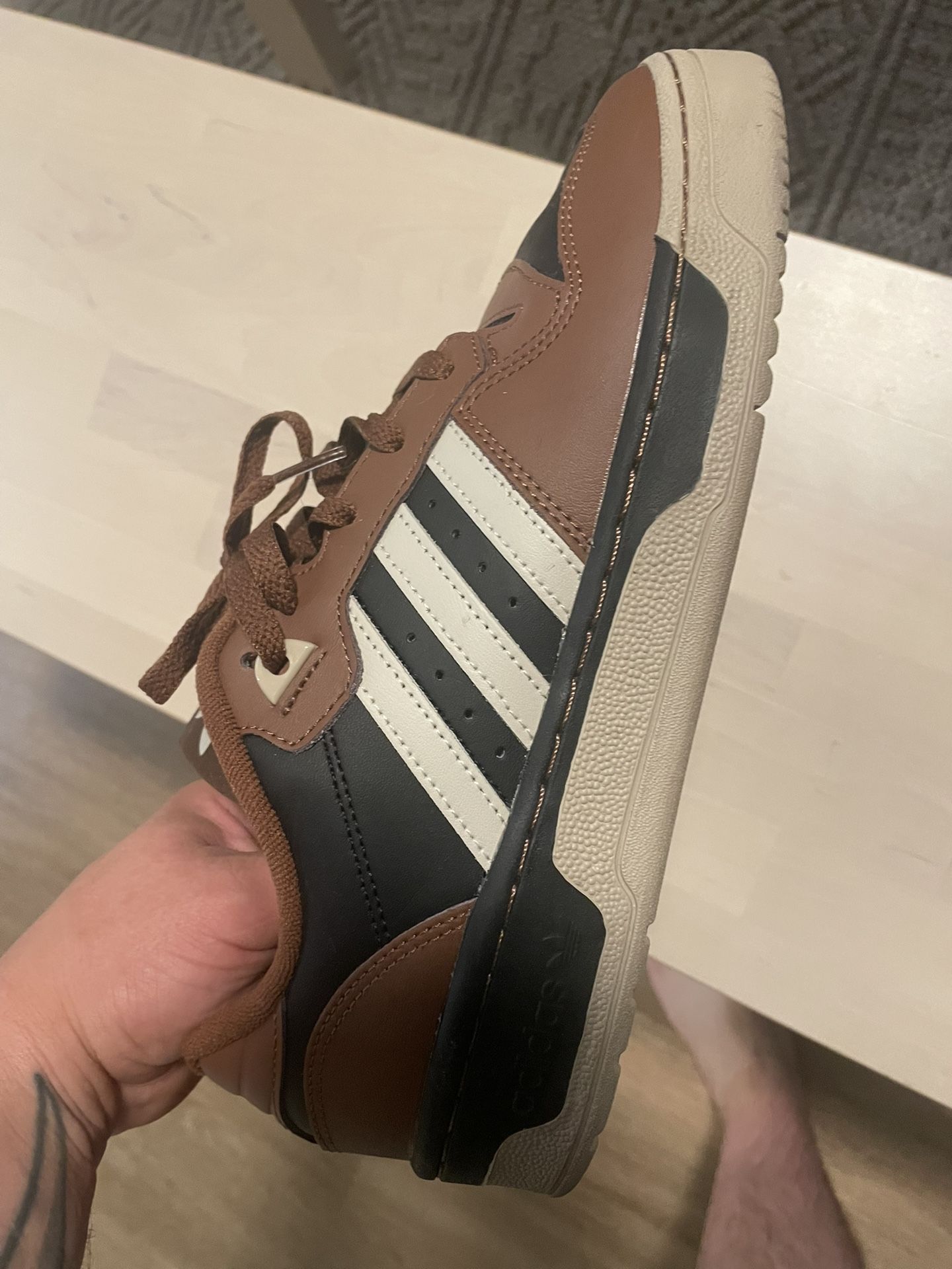 Adidas Shoe 8.5