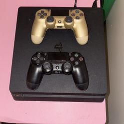 Ps4 With 2 Controllers 